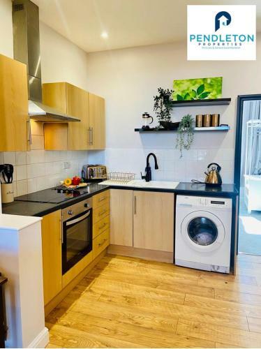 Apartamento Leisure, Business Stays 1 Bed Flat W Parking