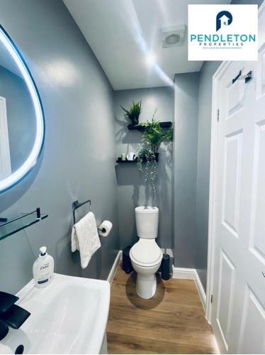 Apartamento Leisure, Business Stays 1 Bed Flat W Parking