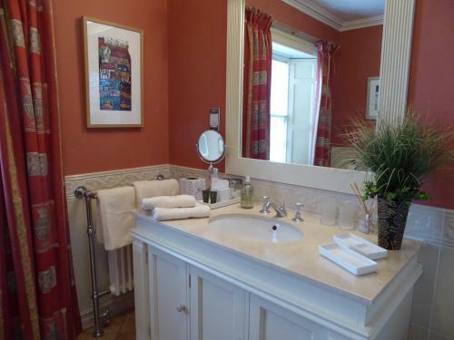 Troustrie House B&B