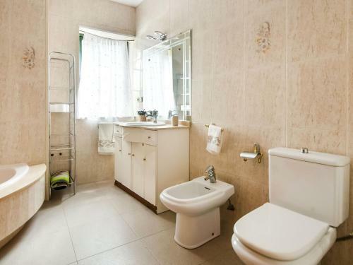 Spacious Holiday Home In Santiago De Compostela With Pool