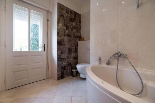 Apartments With A Parking Space Pula - 14565