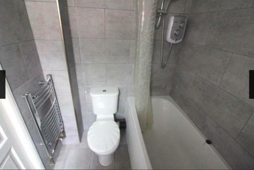 Private Double Room Near City Centre, Coventry