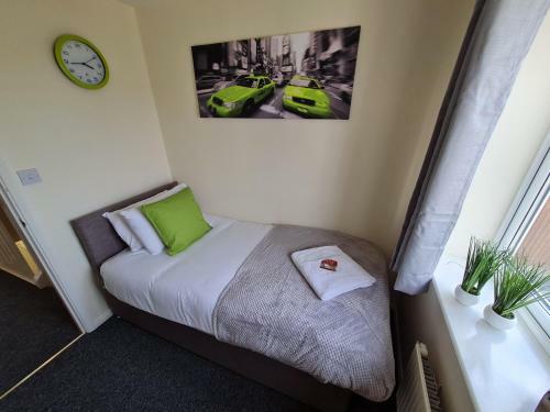 Cosy House With Parking Rwc By Passionfruit Properties