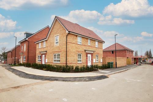 Fantastic Brand New 3br House Wparking Sleeps8