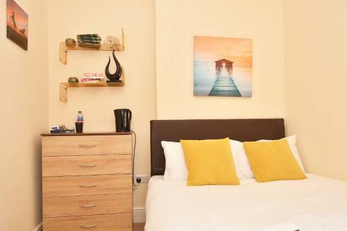 Townhouse @ 178 Ruskin Road Crewe
