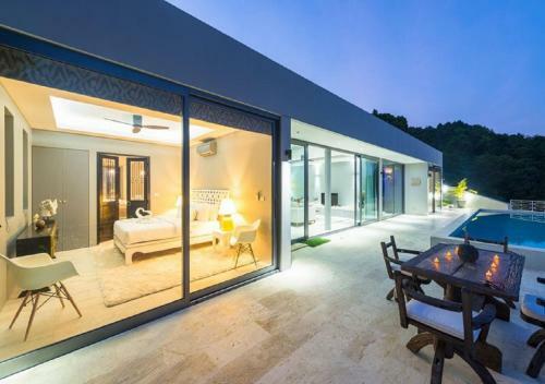 Hostal Sasha Villa