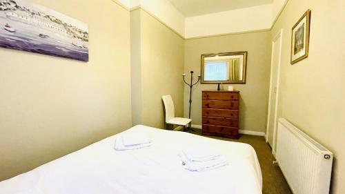 2 Dartview - Close To The Water, River Views, Ground Floor Access