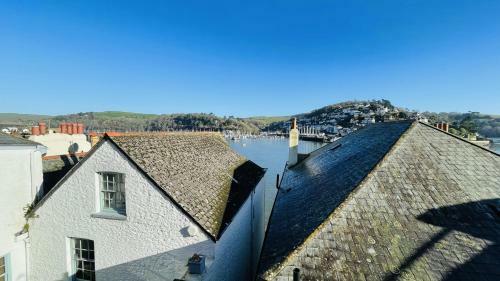 2 Dartview - Close To The Water, River Views, Ground Floor Access