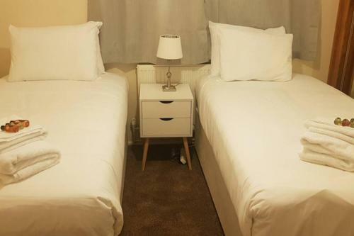 Royal House, Croydon With Netflix & Amazon Music