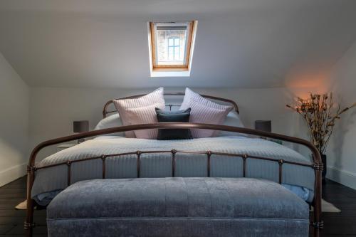 The End House - Cosy And Central (dartmouth)
