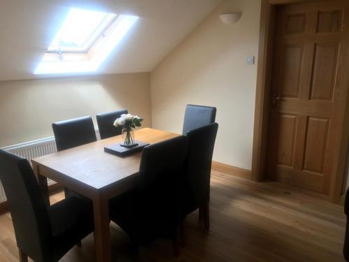Tranquil Countryside Bungalow With Private Garden!