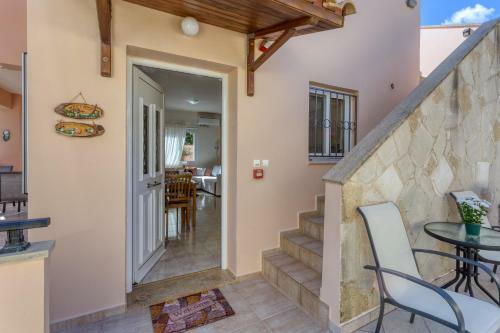 Anna's House