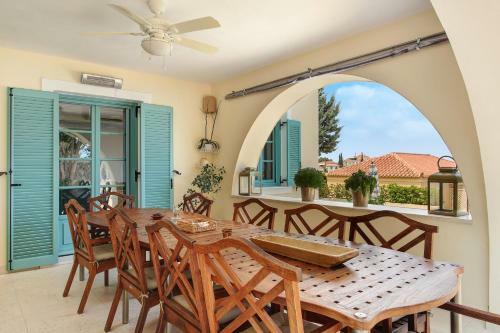 The Great Gatsby 6br Villa Overlooking Spetses Old Town