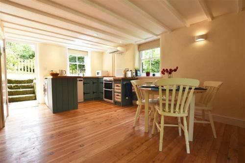 Cwmbrandy Cottage
