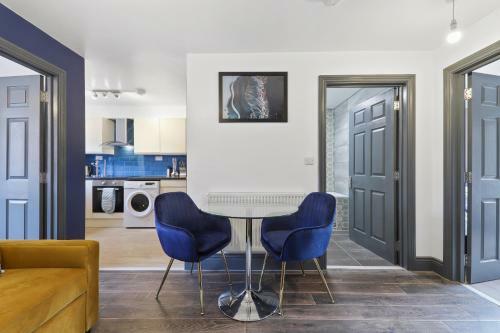 Apartamento The Exquisite Harrow Gem -parking