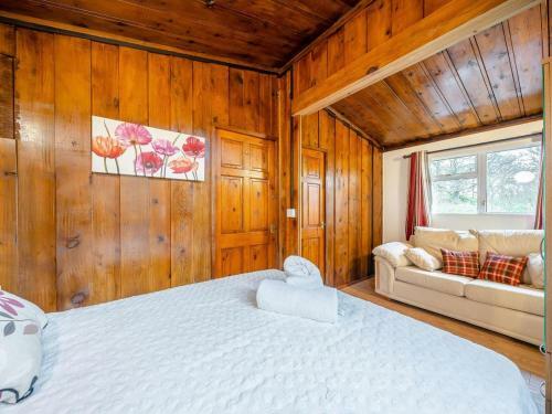 Cedar Cottage- Uk31221