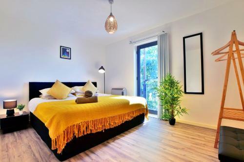 Budget Friendly Apartment With Twin Beds & Parking