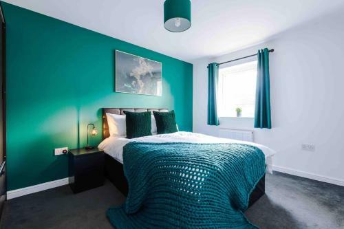 5 Bedroom House Manchester Hosted By Mcr Dens