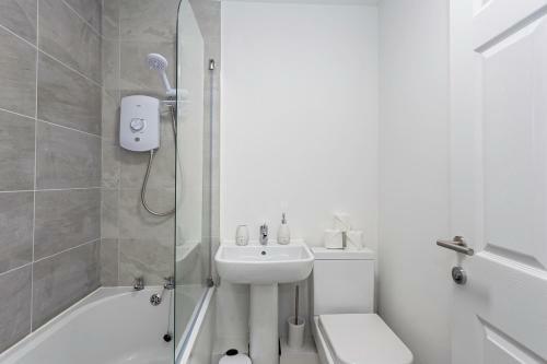 Spacious Comfortable House Close To Etihad