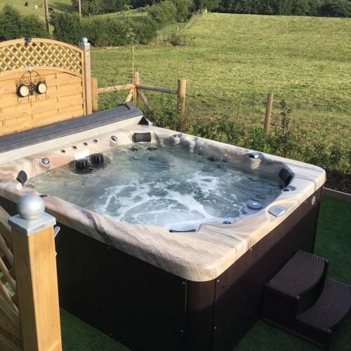 Bed & Breakfast Arvalee Retreat With Outdoor Hottub