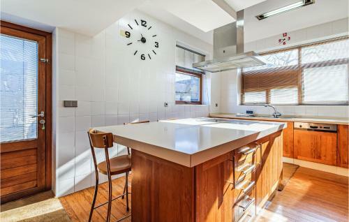 Nice Home In Noalla With Wifi And 3 Bedrooms