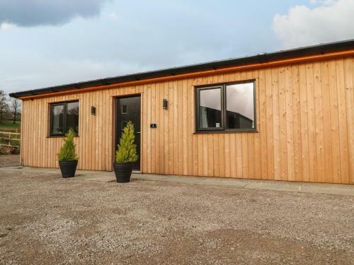 Whernside Lodge