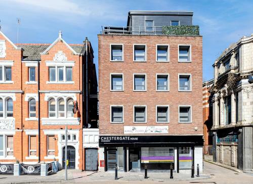 Modern & Refurbished 2/bed Apartment In Stockport
