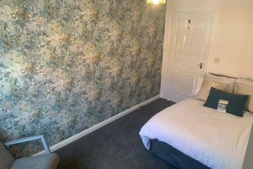 Silver Stag, Large 2 Bedroom Apartment With Designated Parking