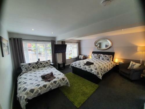 Hostal Mayfields Guest House