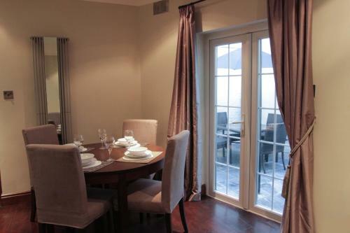 Paddington Patio Apartment
