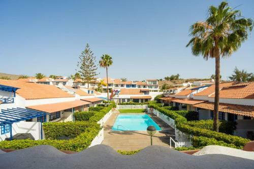 Fabulous Bungalow , Wifi, Swimming Pool And Beach