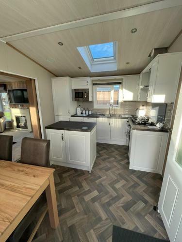 Bakers Lodge With Hot Tub