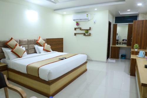 Hotel 8th Mile Suites