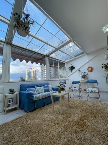 Sunny Apartment, Lovely Terrace.