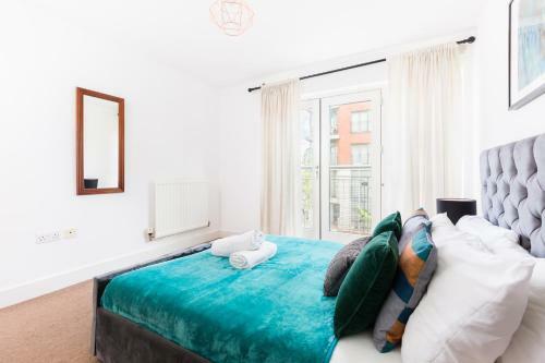 Haus Spacious Parkside Balcony Apartment, Wifi, Smart Tv