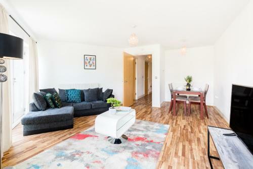 Haus Spacious Parkside Balcony Apartment, Wifi, Smart Tv