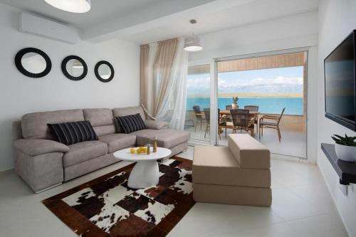Apartments By The Sea Vir - 19422