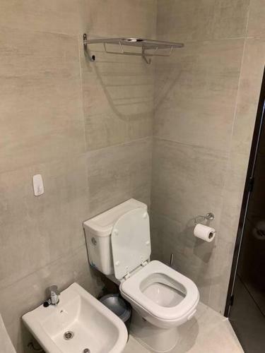 Apartamento Monoambiente A Estrenar A Metros Del Mar.