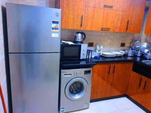 Golden Jewel Apartment Hotel - Stanley