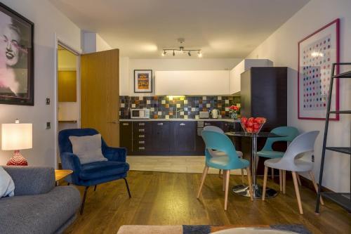 Pass The Keys Lush 2 Bed Apartment Central Free Parking