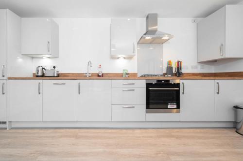 Cosy-abstract Top Floor Apartment - City Centre ?