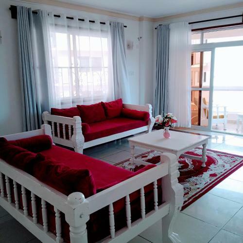 3 Bedroom Beach Front Apartment By Vee Homes Kenya