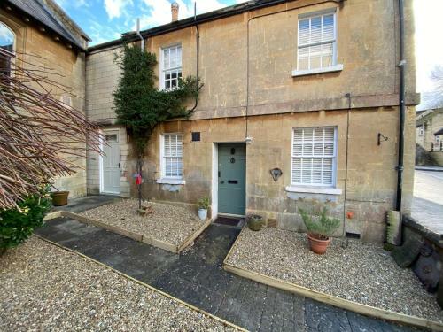 Chapel Cottage Idylic Village Holiday Home