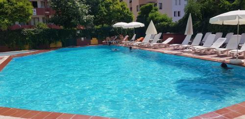 Uslan Hotel