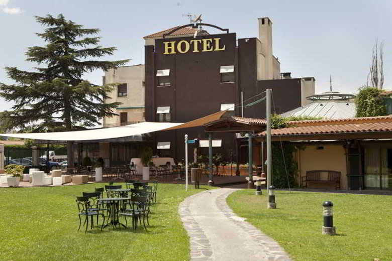 Hotel Don Carlos