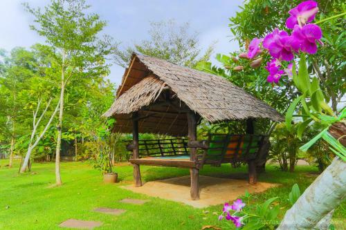 Thip Residence Boutique Hotel