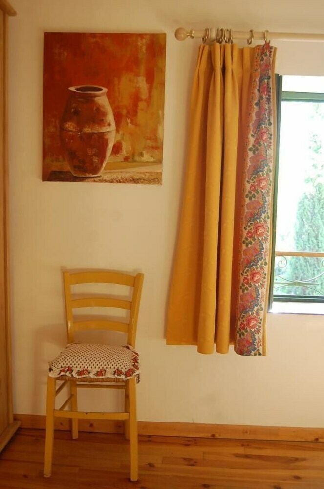 Bed & Breakfast Le Mas Des Clots