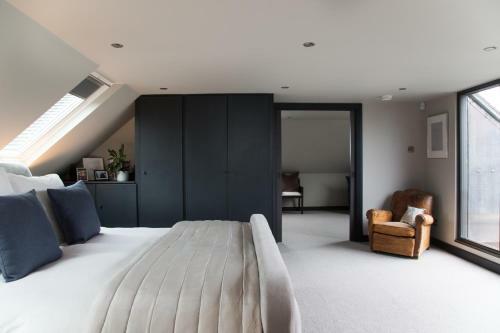 Villa The Design House With Heated Pool Sleeps 10