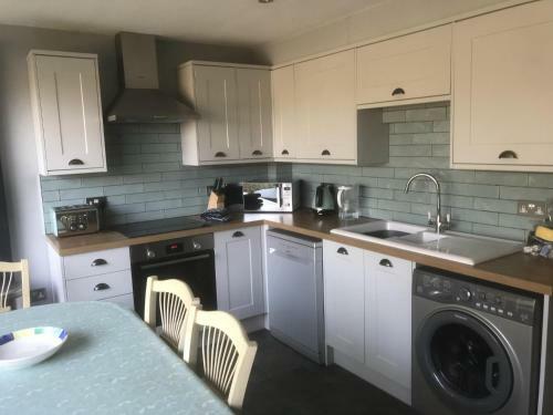 Lovely 3-bed Cottage In Brancaster Staithe