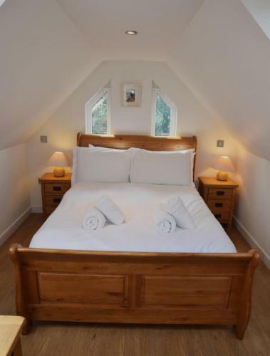 Tigh Eilidh (the Cabin On The Hill)